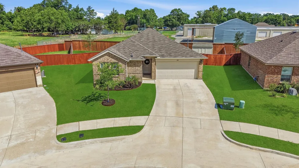 201 Volunteer Drive Sherman, TX 75090