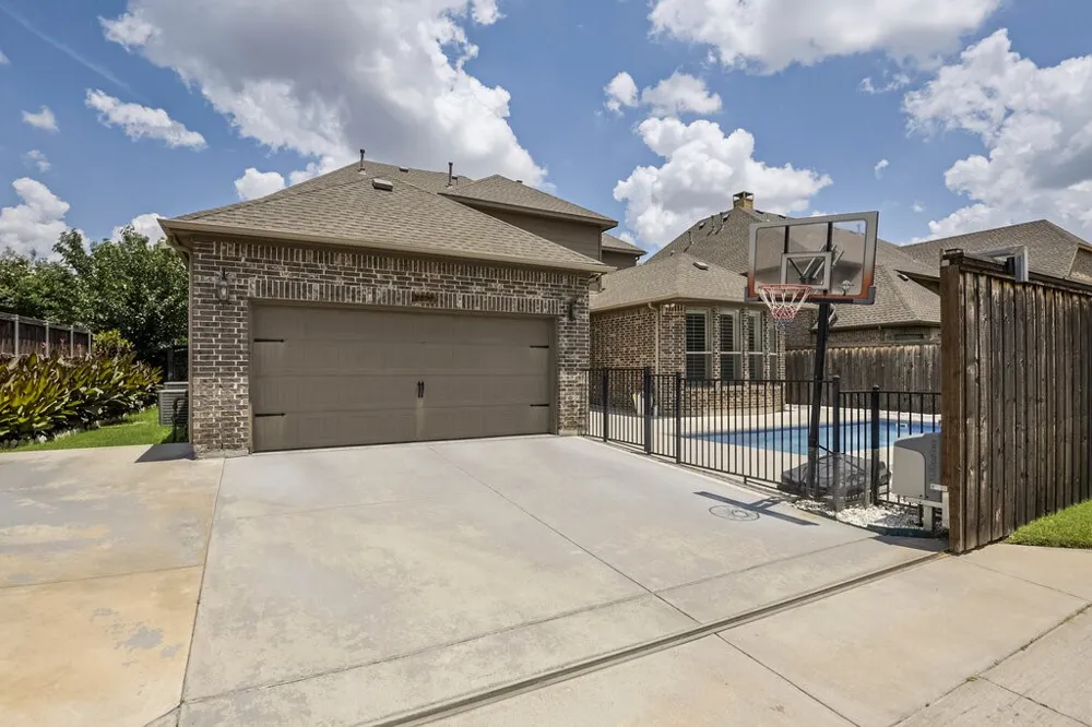 2691 Berkley Lane Frisco, TX 75036