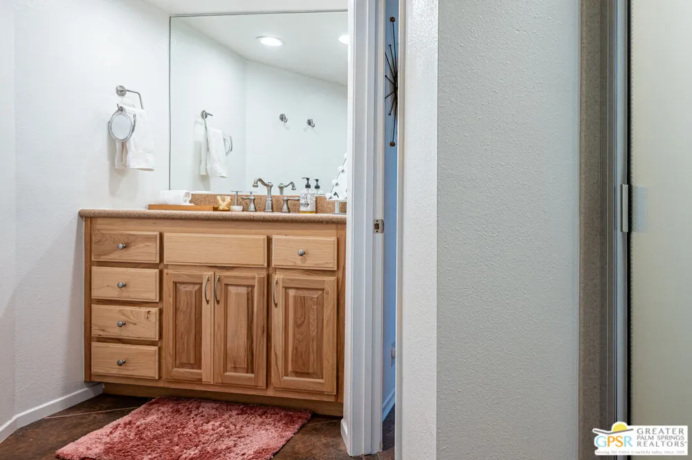 35436 Calle Solana Cathedral City, CA 92234