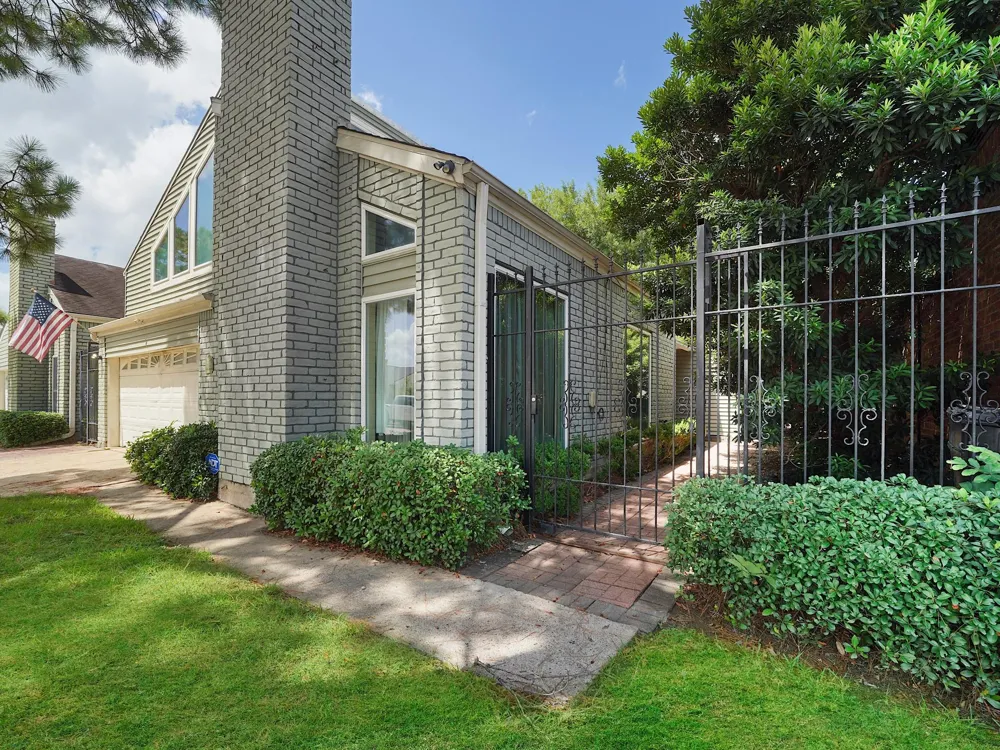 4106 Sun Meadow Drive Houston, TX 77072