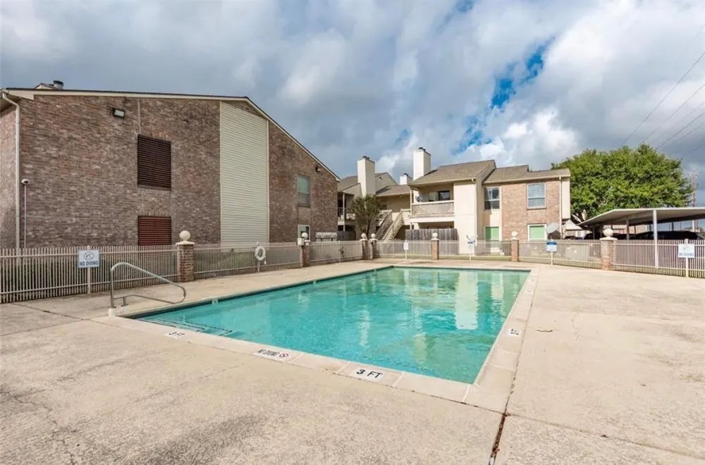 7600 Emmett F Lowry Expressway #806 Texas City, TX 77591