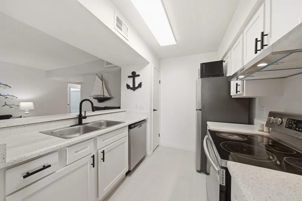 7600 Emmett F Lowry Expressway #806 Texas City, TX 77591