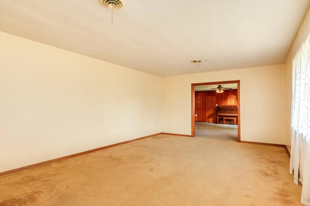 2922 County Road 209 Danbury, TX 77534