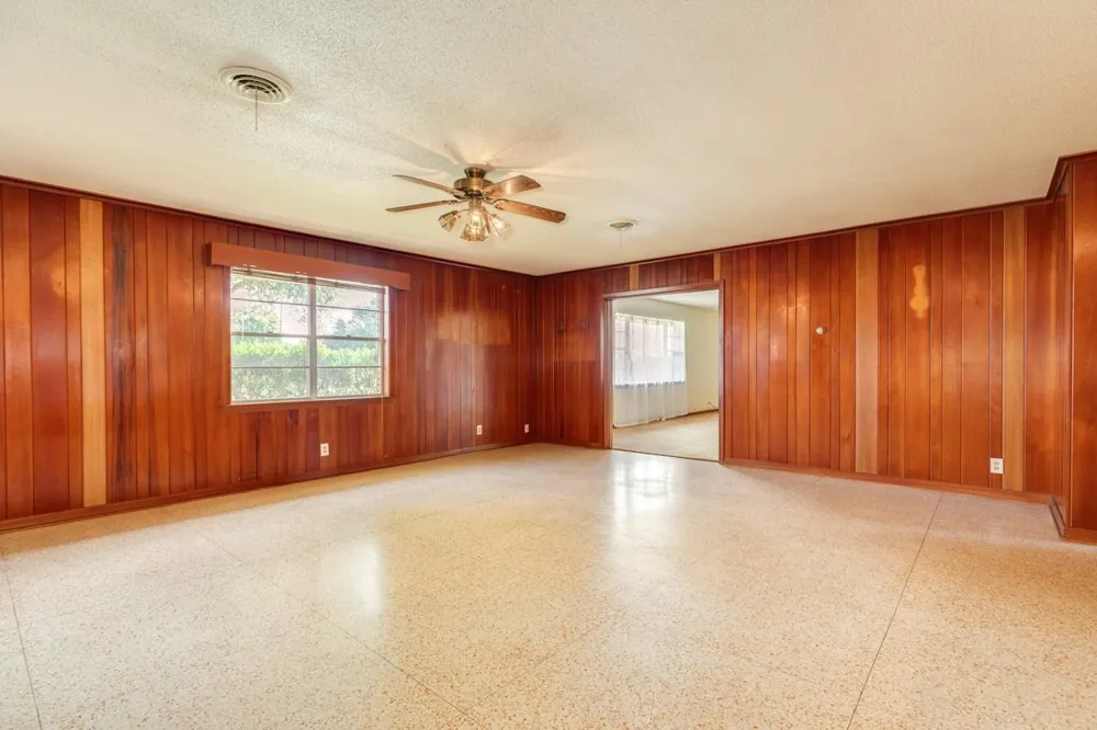 2922 County Road 209 Danbury, TX 77534
