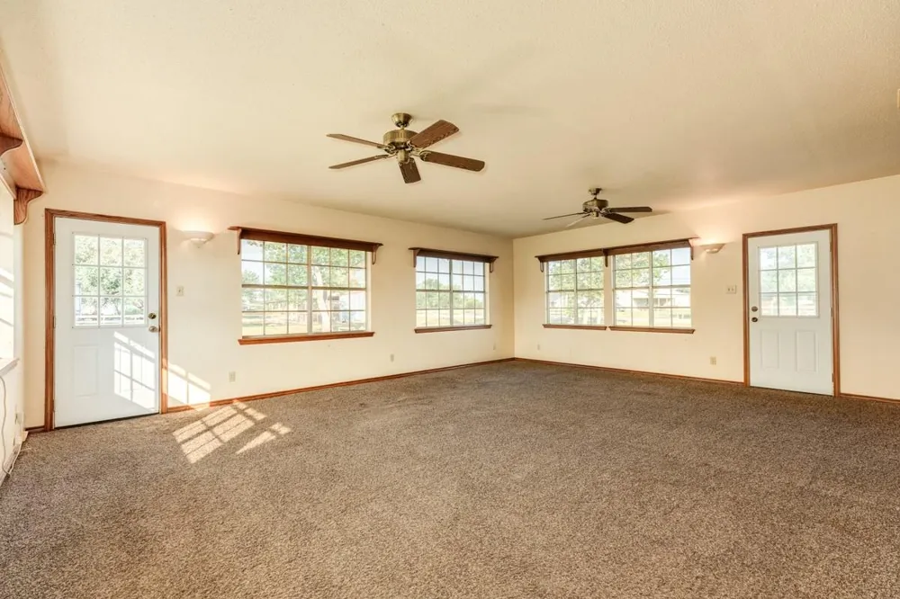 2922 County Road 209 Danbury, TX 77534