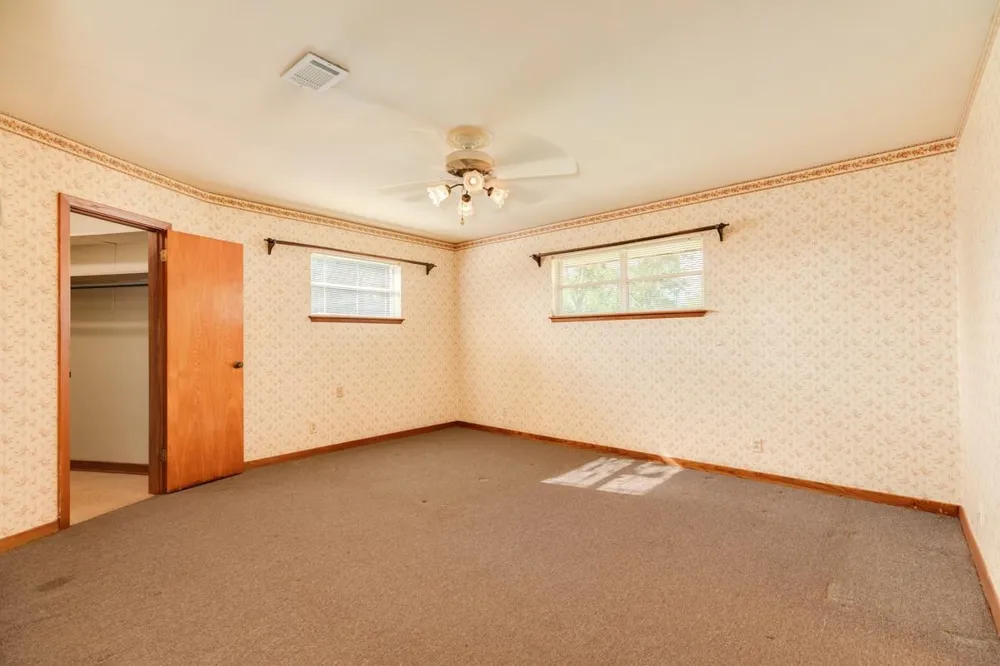 2922 County Road 209 Danbury, TX 77534