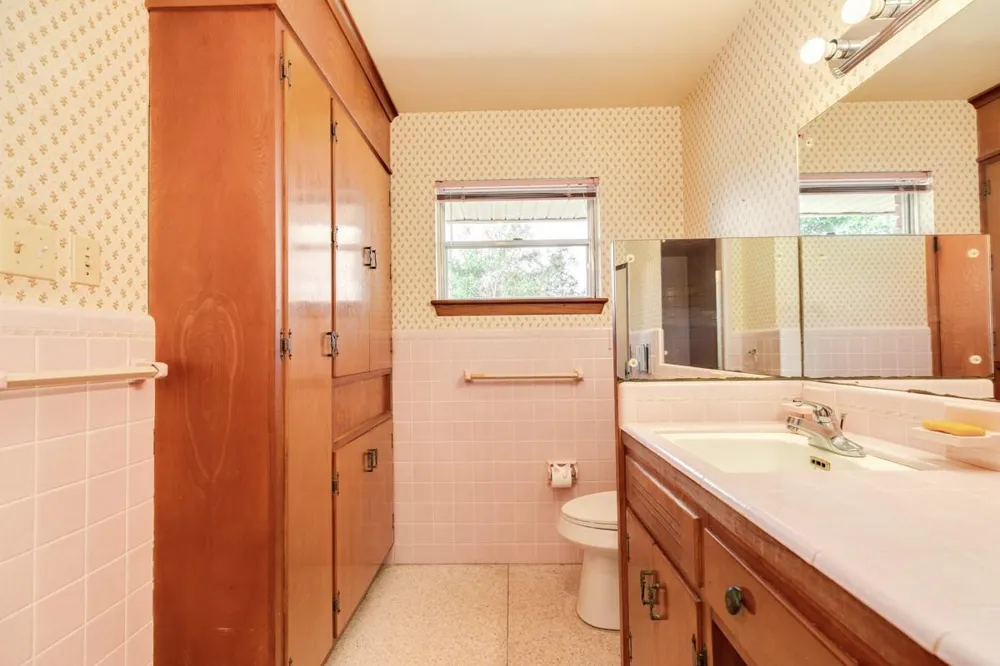 2922 County Road 209 Danbury, TX 77534