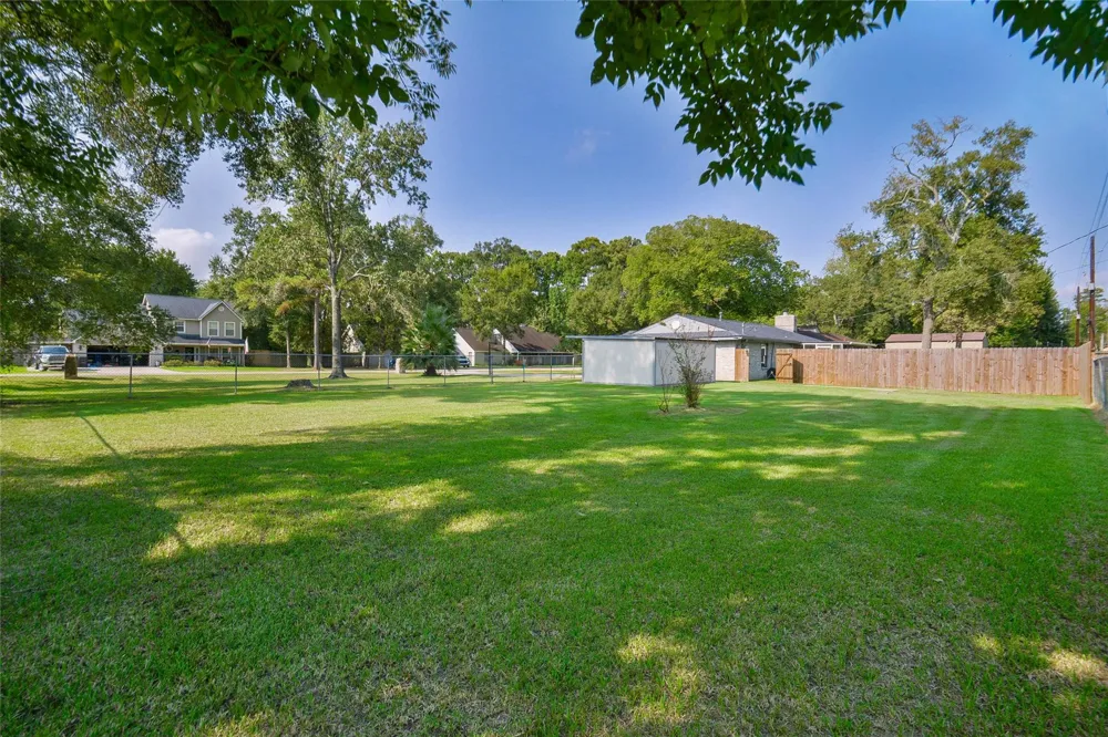 2818 Rapho Street Crosby, TX 77532