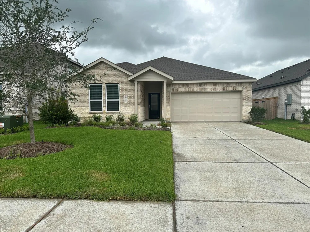 1838 New Dawn Drive Angleton, TX 77515