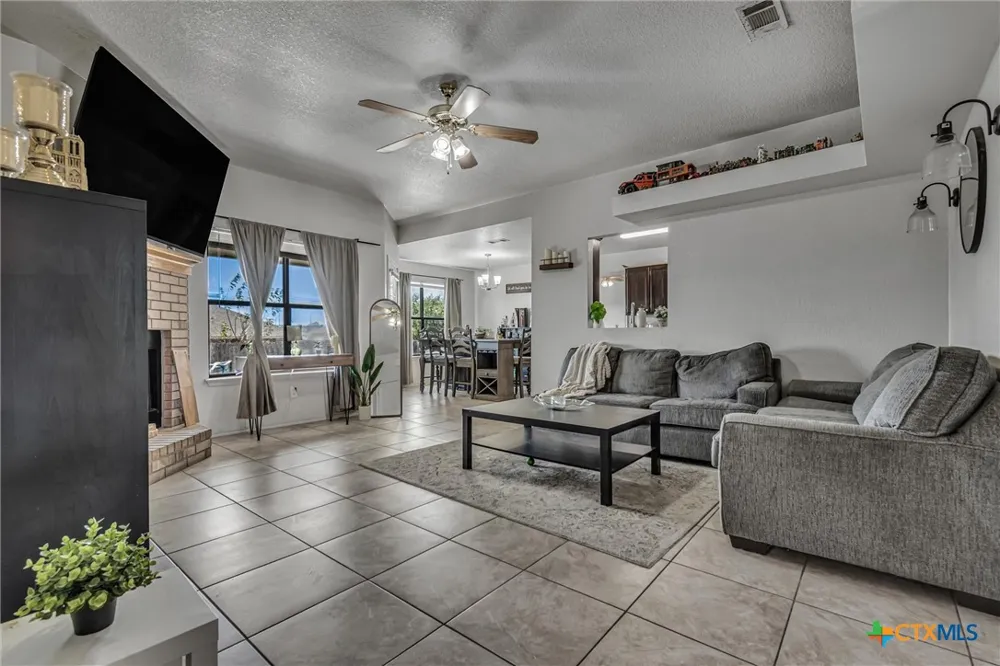 2710 Littlewood Drive Killeen, TX 76549