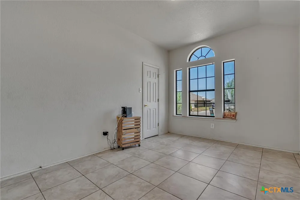 2710 Littlewood Drive Killeen, TX 76549