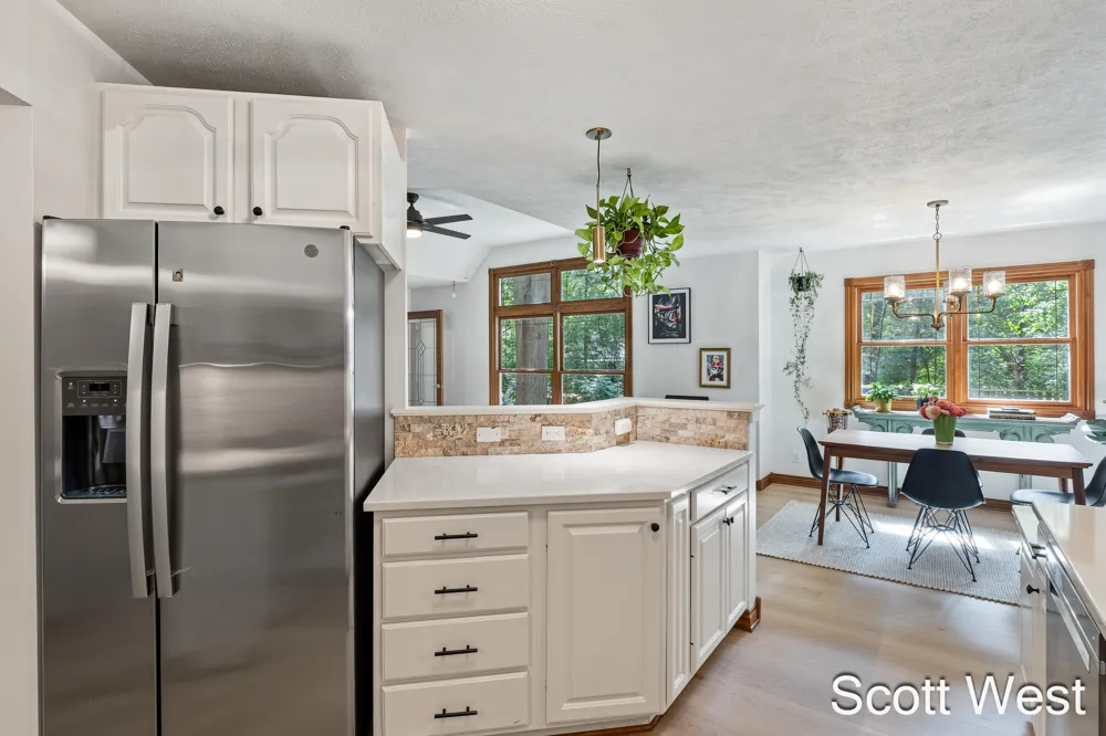 7181 River Glen Drive Caledonia, MI 49316