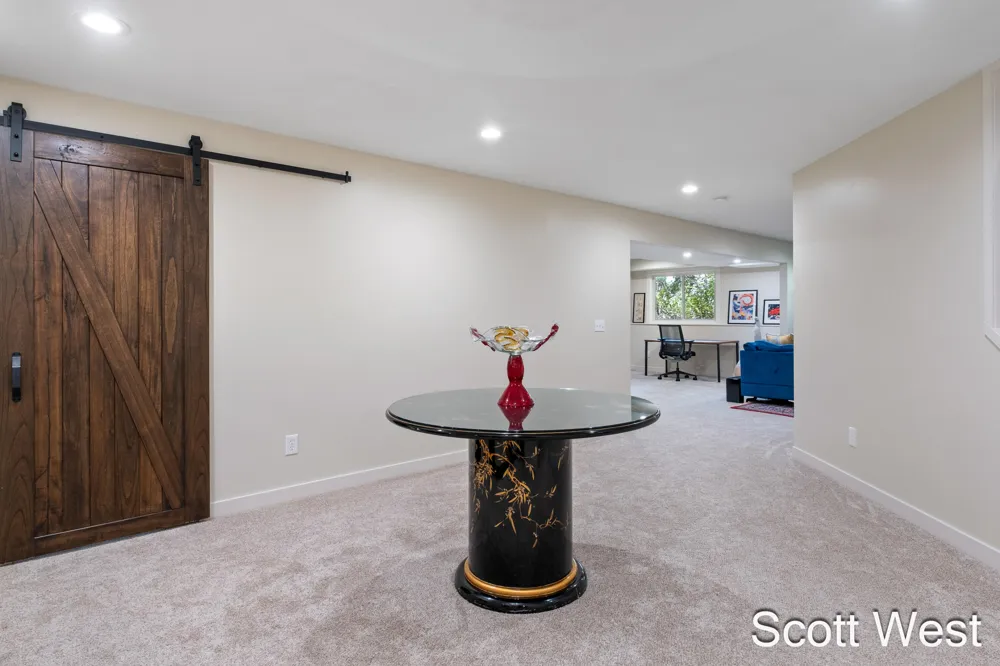 7181 River Glen Drive Caledonia, MI 49316