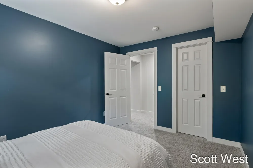 7181 River Glen Drive Caledonia, MI 49316
