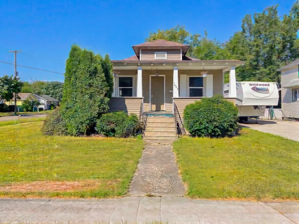 1803 Clinton Street Saginaw, MI 48602