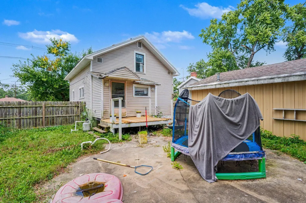 423 14th Street Niles, MI 49120