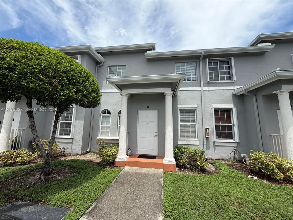 5240 NW 109th Ave #3 Doral, FL 33178