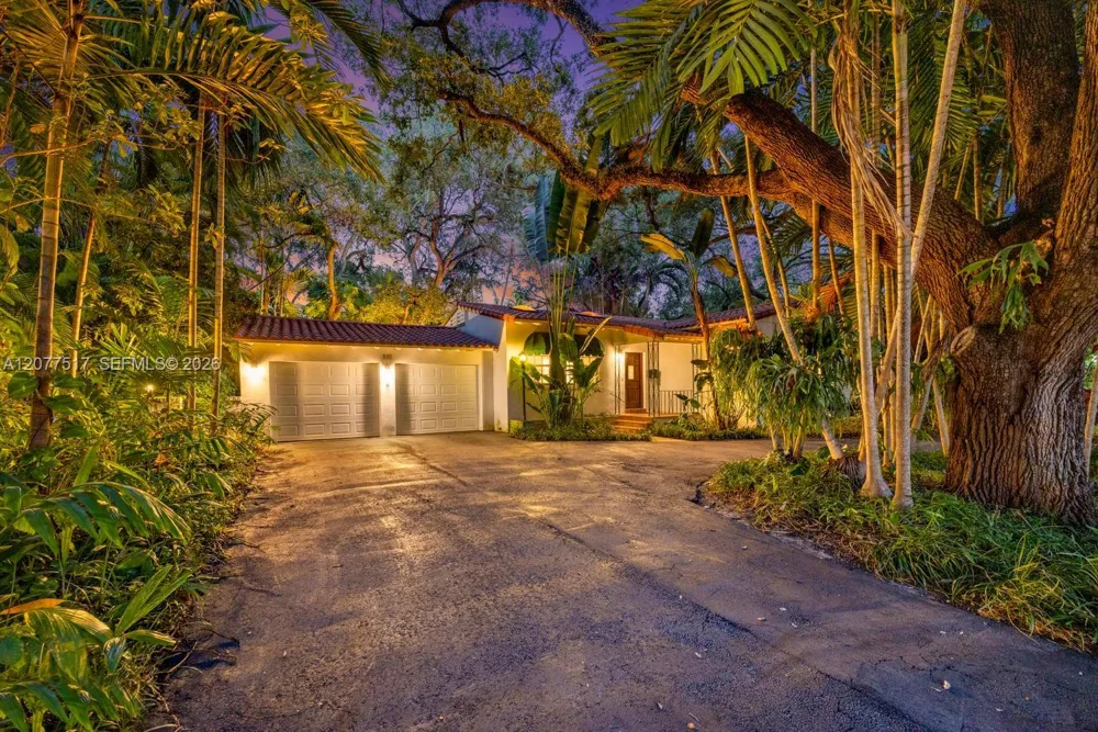 5111 Maggiore St Coral Gables, FL 33146