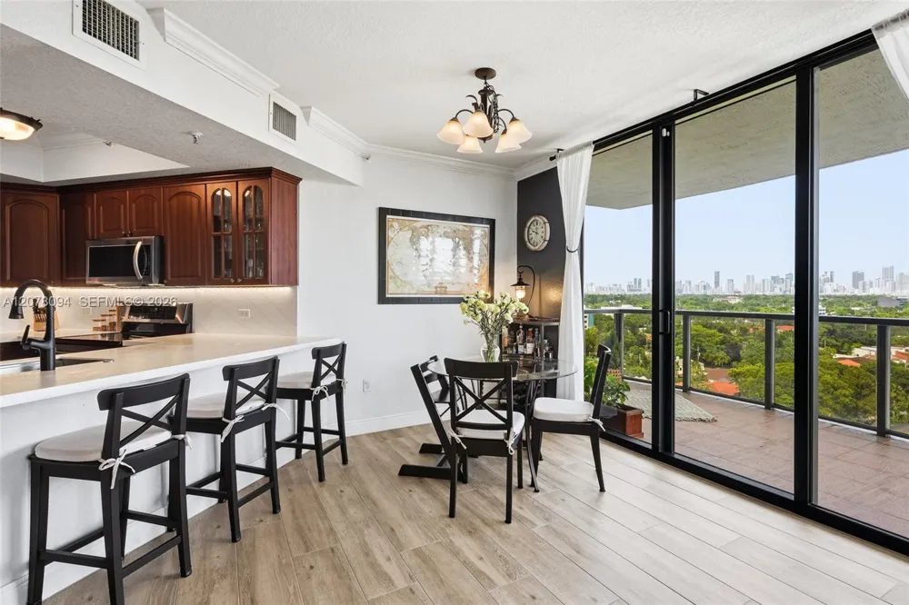 2301 SW 27th Ave #1001 Miami, FL 33145