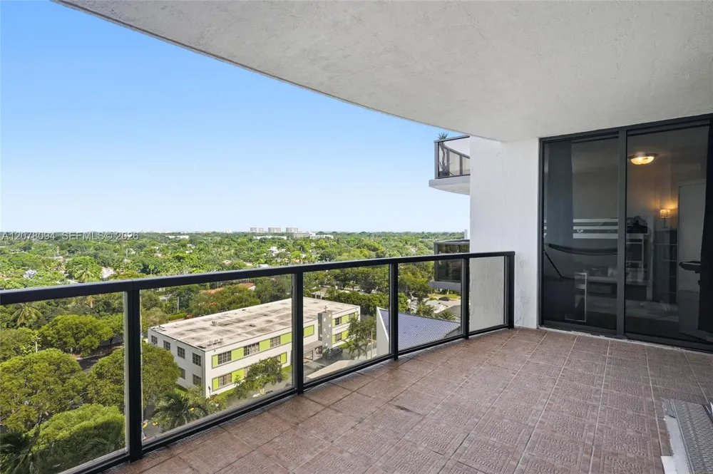 2301 SW 27th Ave #1001 Miami, FL 33145