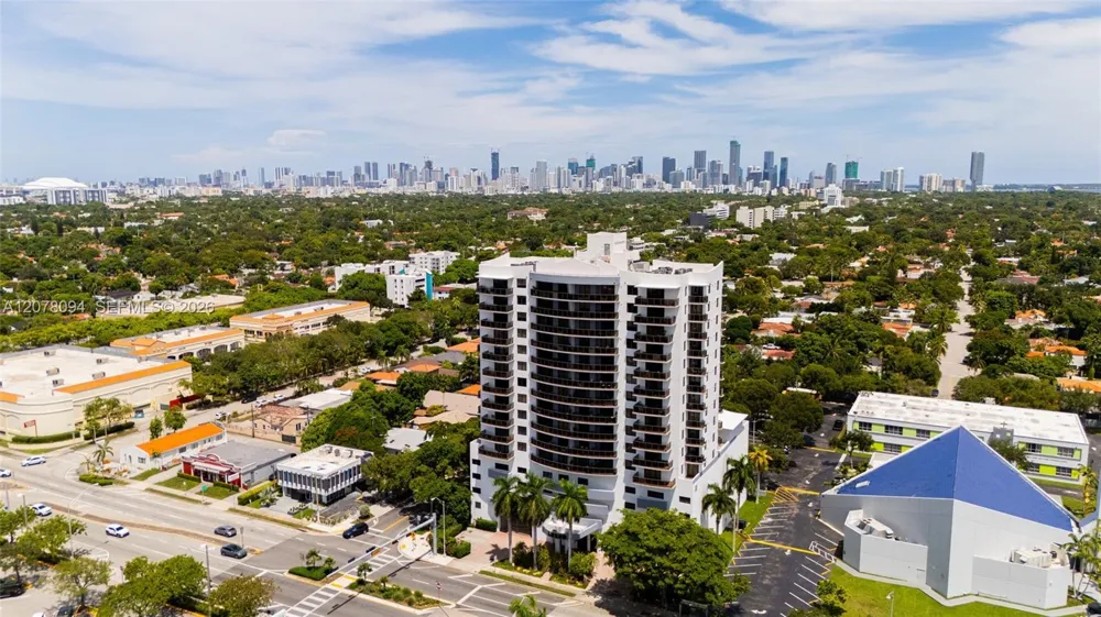 2301 SW 27th Ave #1001 Miami, FL 33145