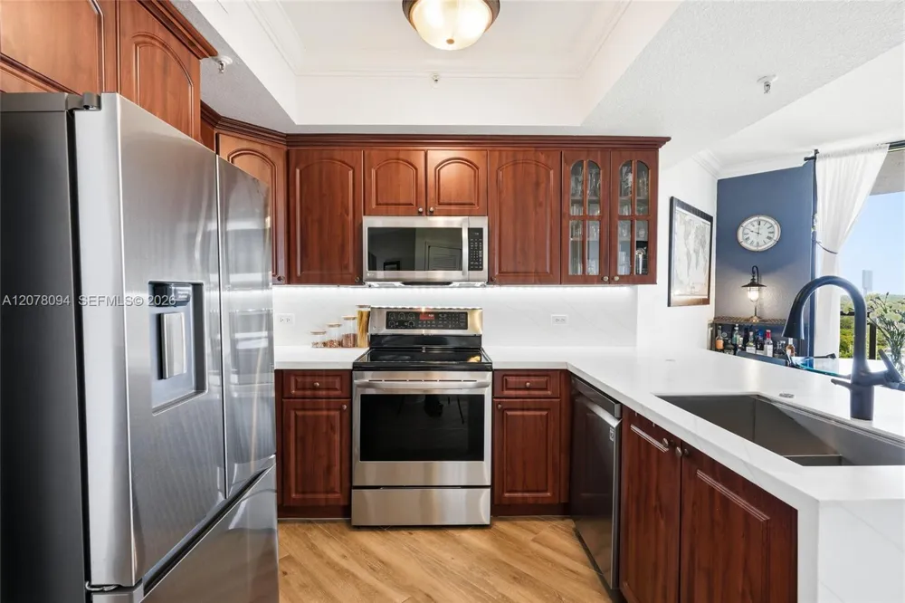2301 SW 27th Ave #1001 Miami, FL 33145