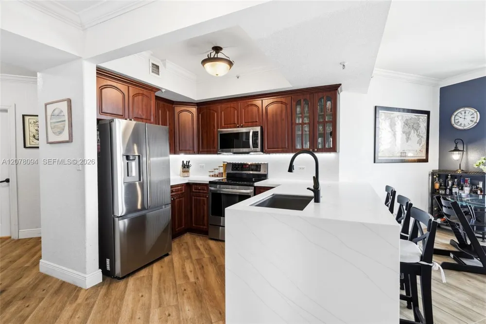 2301 SW 27th Ave #1001 Miami, FL 33145