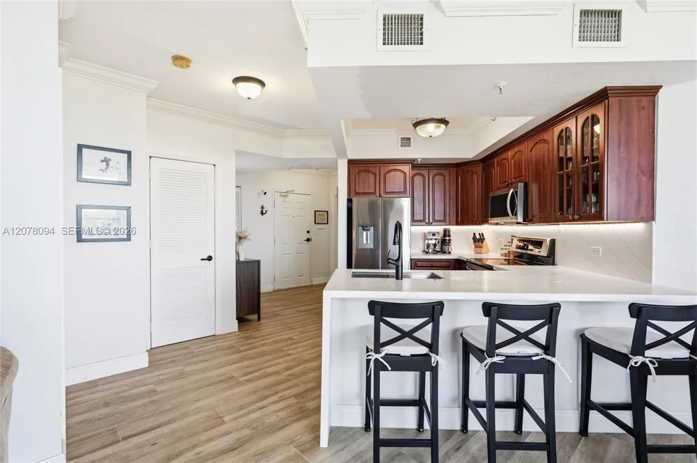 2301 SW 27th Ave #1001 Miami, FL 33145