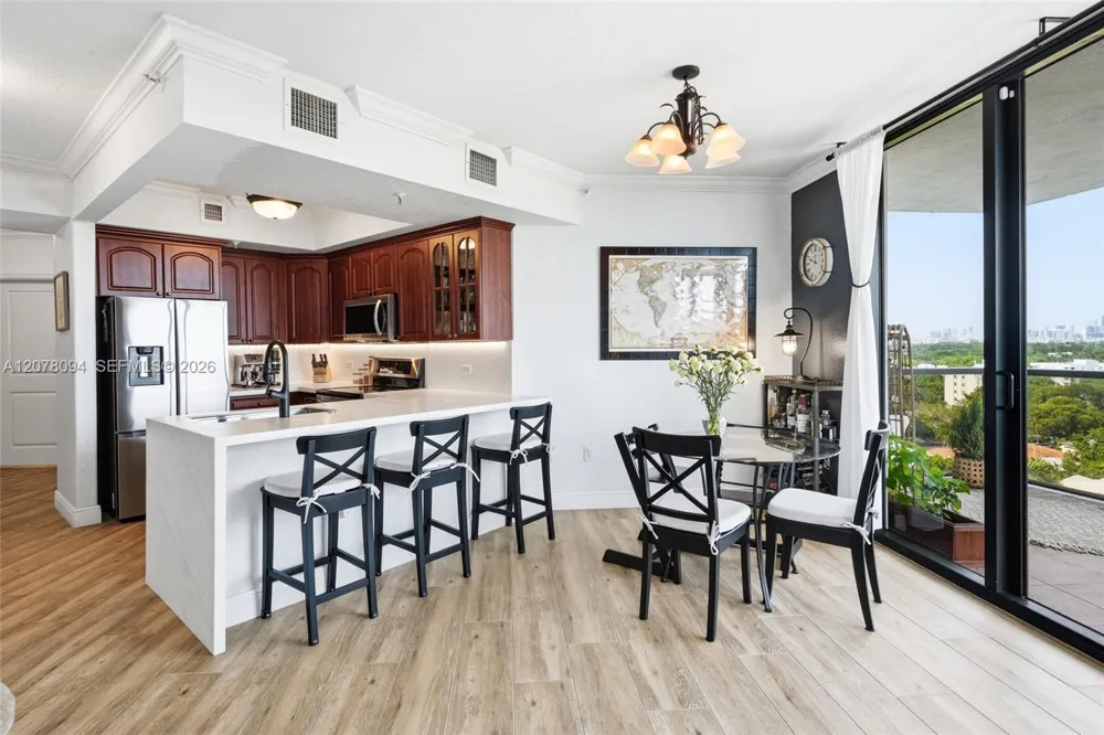 2301 SW 27th Ave #1001 Miami, FL 33145