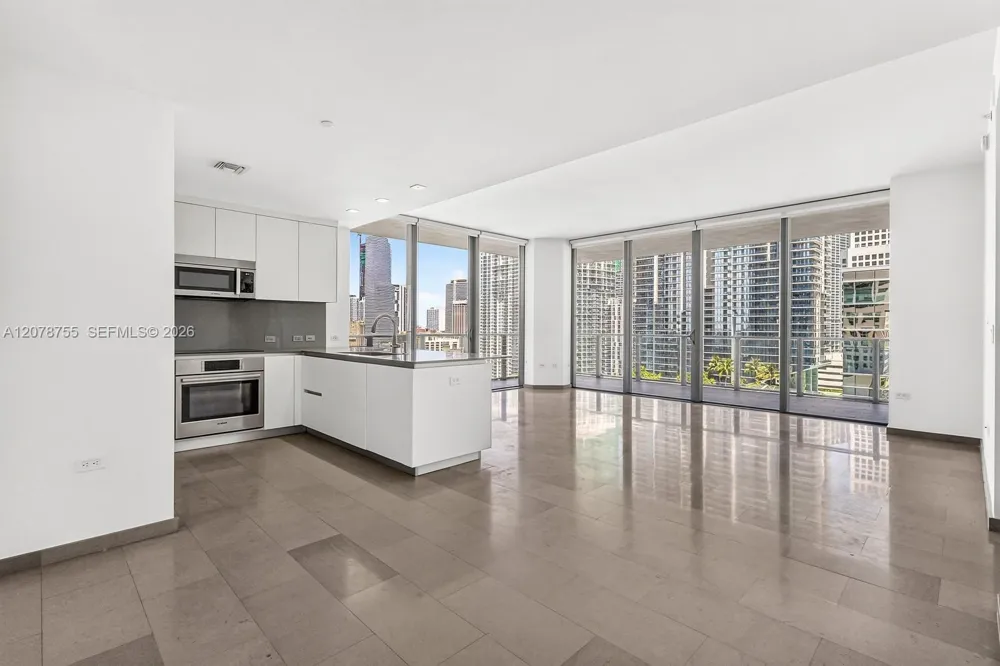 88 SW 7th St #1511 Miami, FL 33130