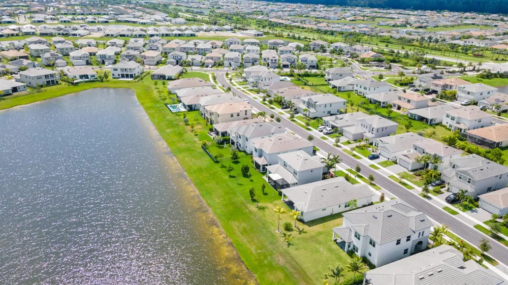 15134 CAMEO COURT 