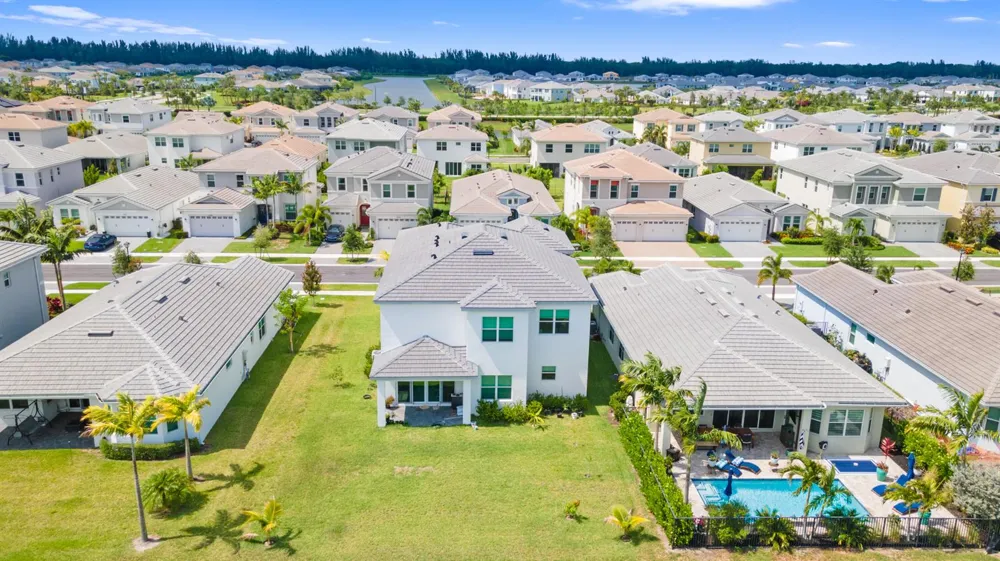 15134 CAMEO COURT 