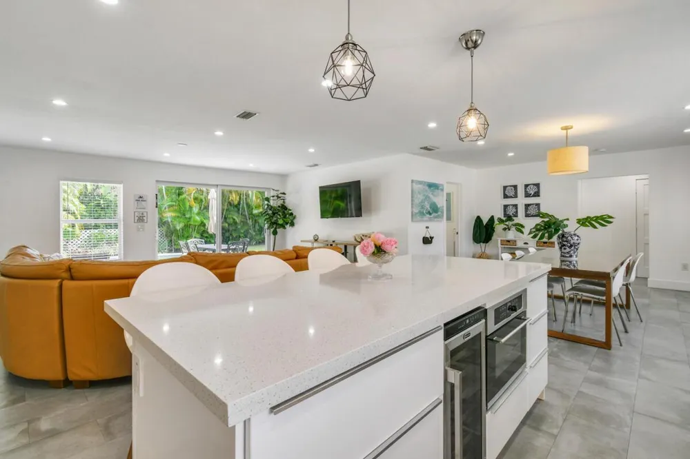 1182 Beach Road Singer Island, FL 33404