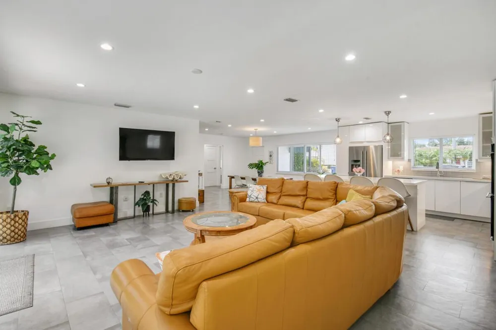 1182 Beach Road Singer Island, FL 33404
