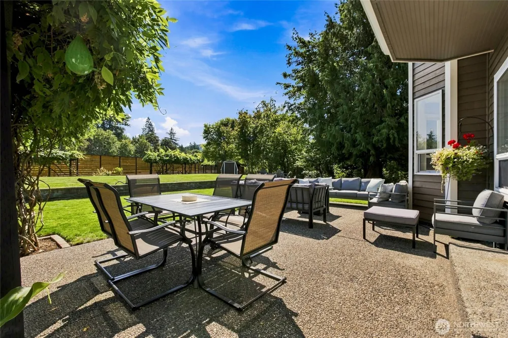 33625 SE 47th Street Fall City, WA 98024