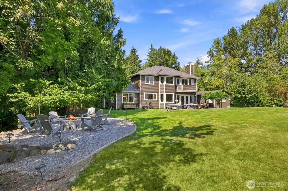 33625 SE 47th Street Fall City, WA 98024