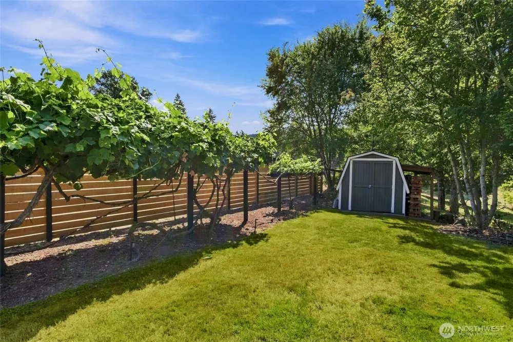 33625 SE 47th Street Fall City, WA 98024