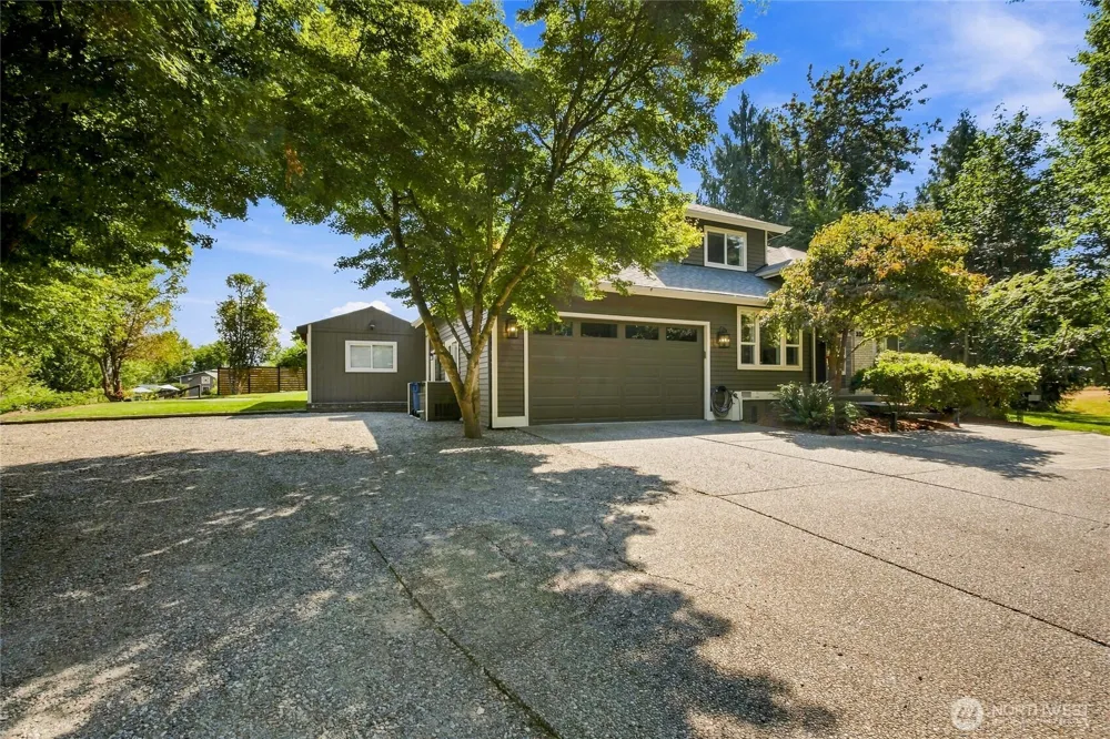 33625 SE 47th Street Fall City, WA 98024