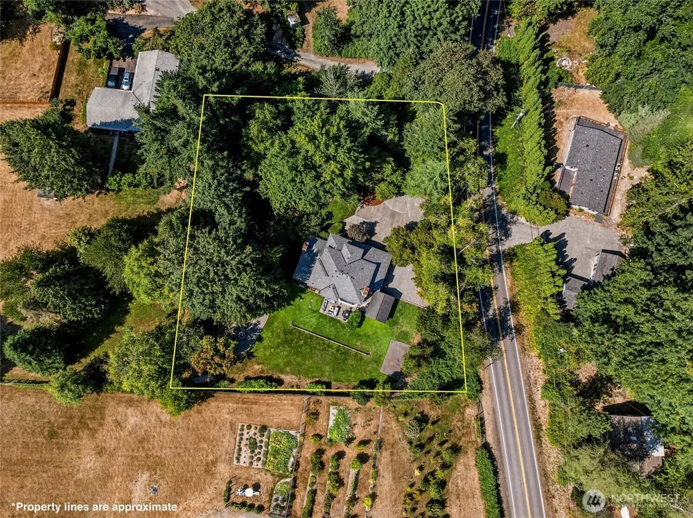 33625 SE 47th Street Fall City, WA 98024