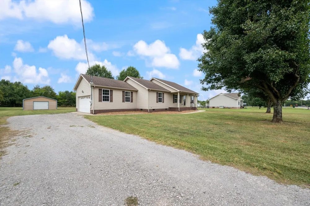 4093 Cameron Ln Chapel Hill, TN 37034