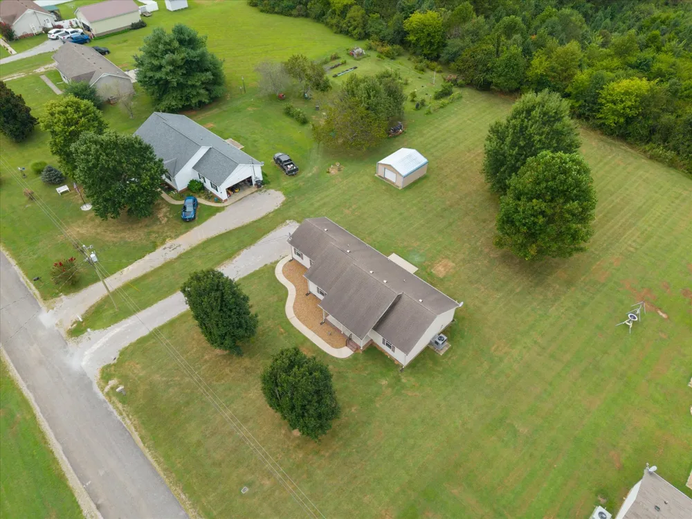 4093 Cameron Ln Chapel Hill, TN 37034