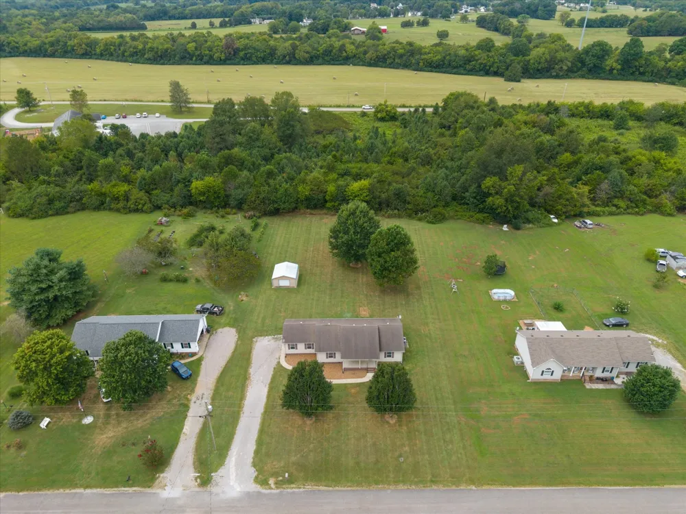 4093 Cameron Ln Chapel Hill, TN 37034