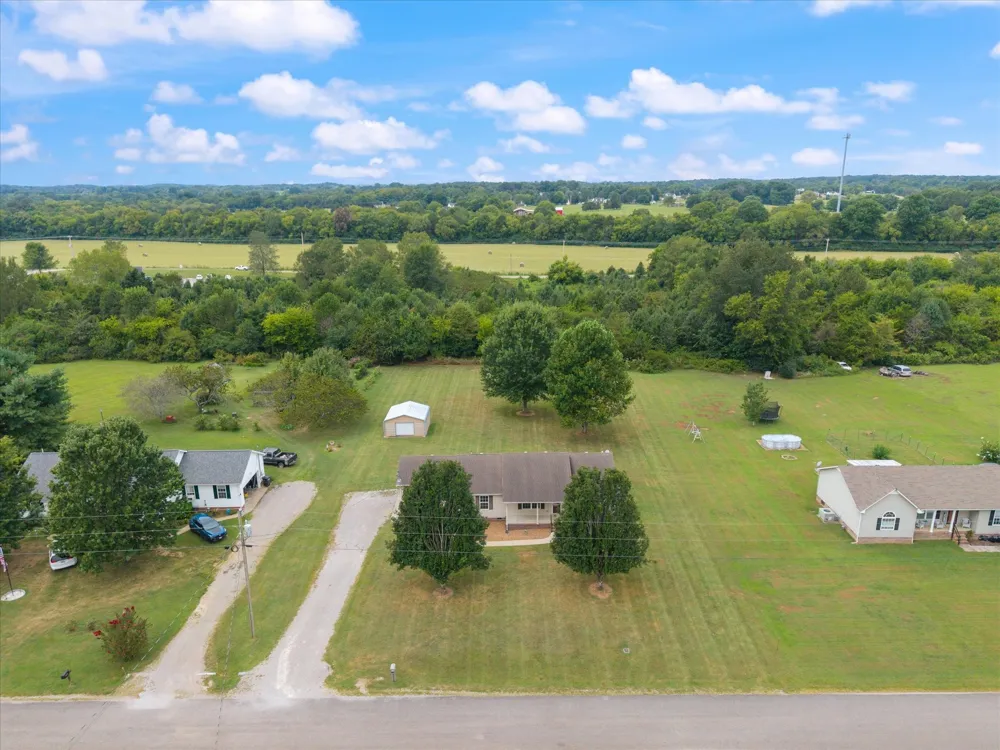 4093 Cameron Ln Chapel Hill, TN 37034