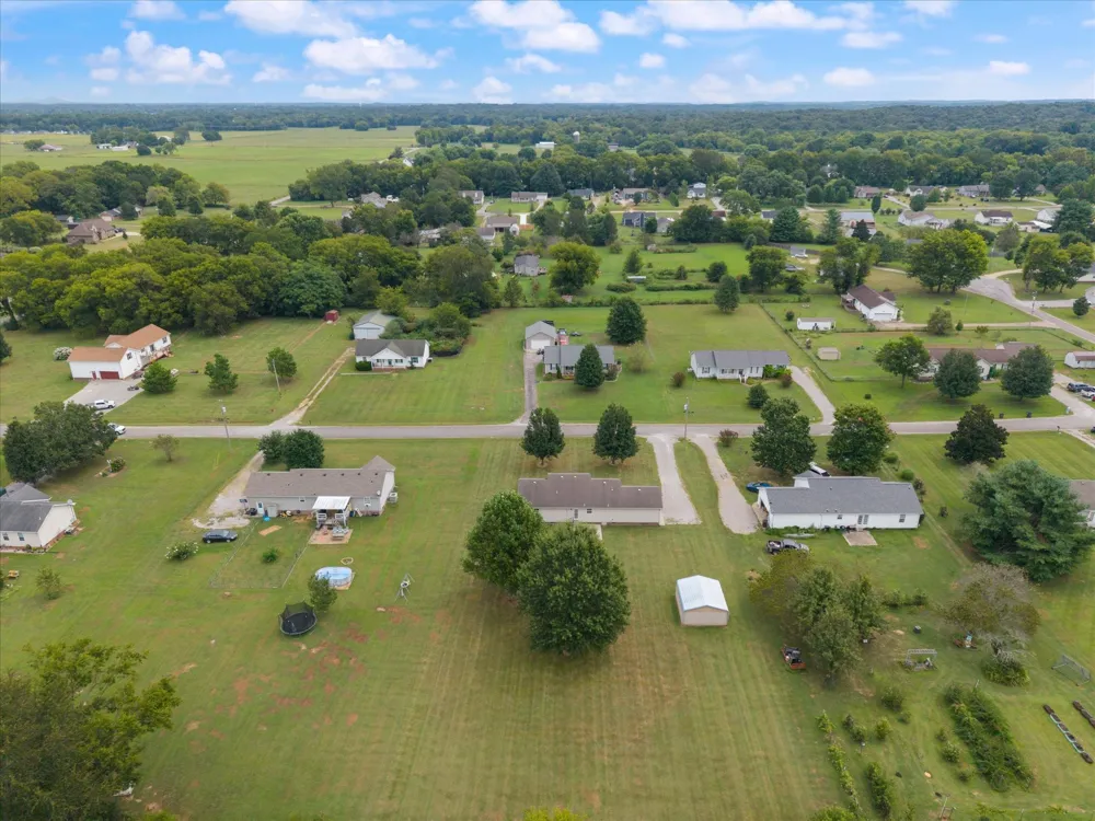 4093 Cameron Ln Chapel Hill, TN 37034