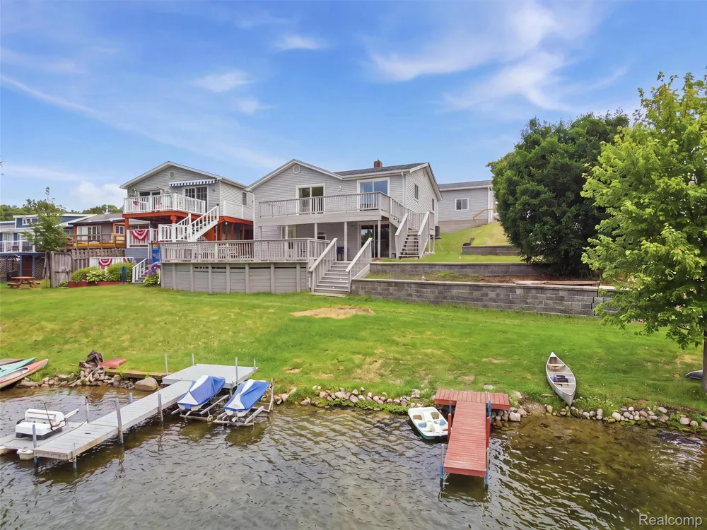 2205 Gray Road Oregon Township, MI 48446
