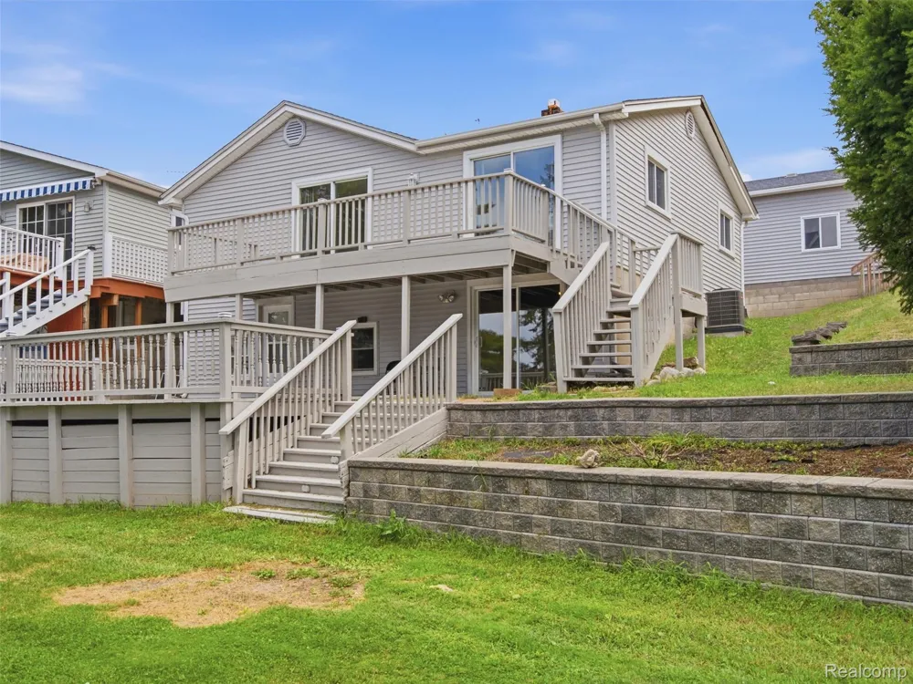 2205 Gray Road Oregon Township, MI 48446
