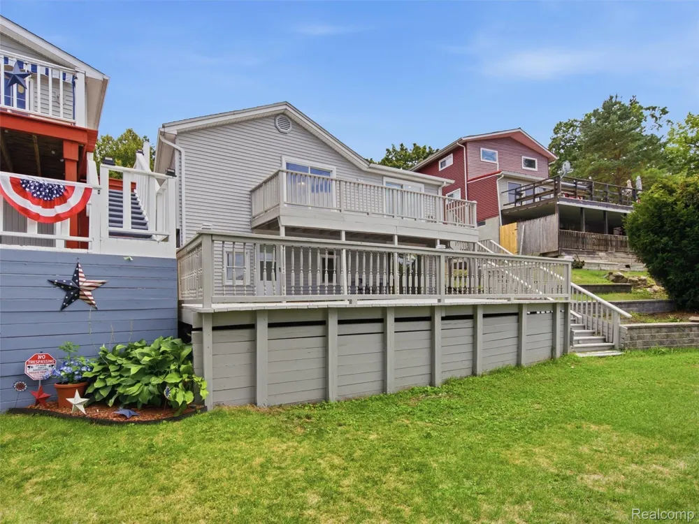 2205 Gray Road Oregon Township, MI 48446