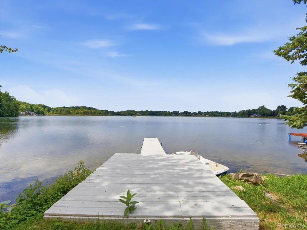 2205 Gray Road Oregon Township, MI 48446