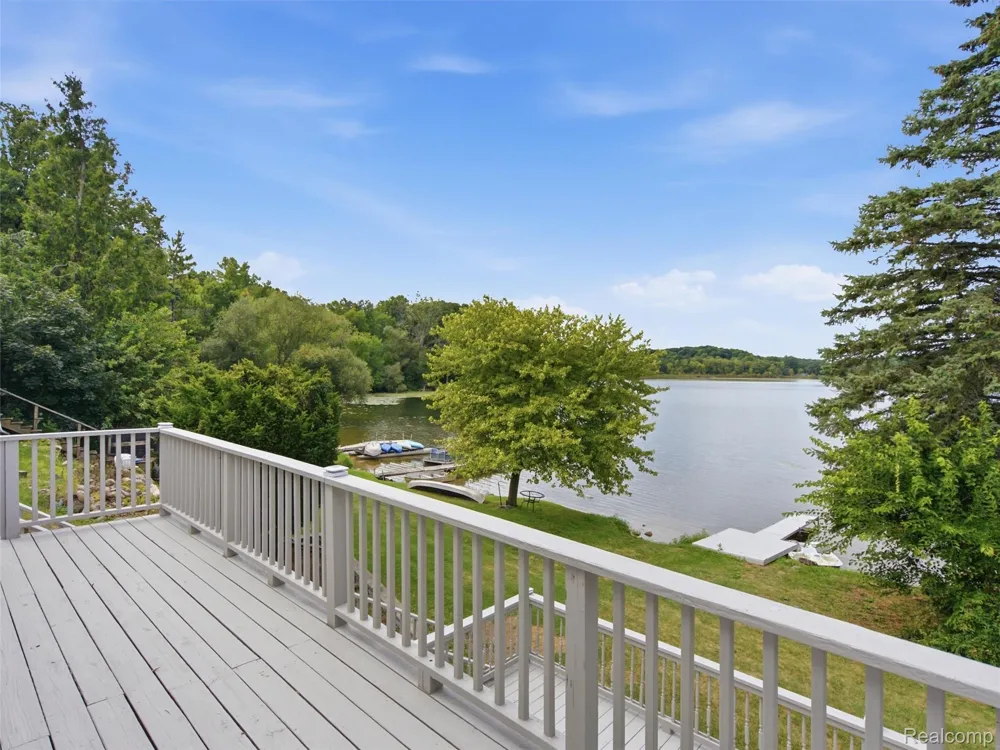 2205 Gray Road Oregon Township, MI 48446