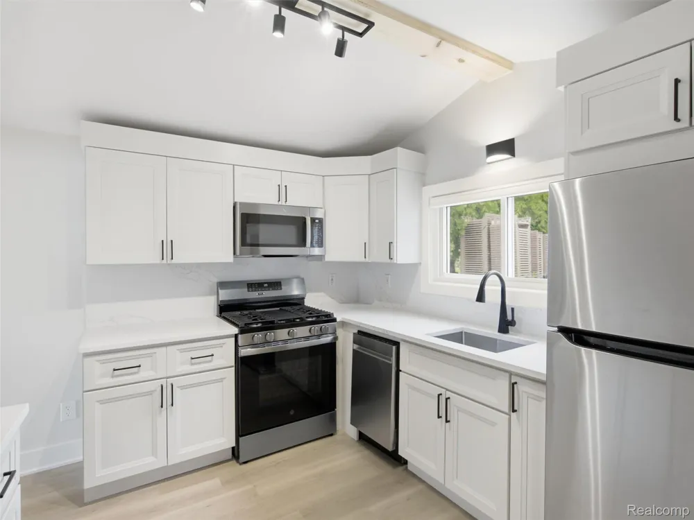 2205 Gray Road Oregon Township, MI 48446